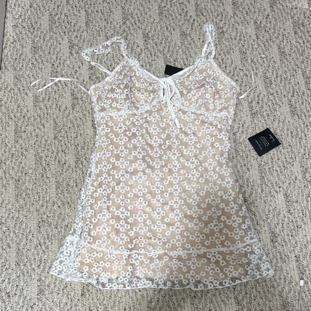 Lulu's Cream and White Floral Mini Dress
